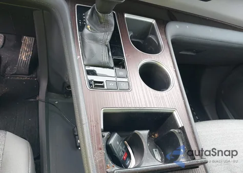 2021 Toyota Sienna Le z USA, uszkodzony, nr VIN 5TDKSKFC7MS007904